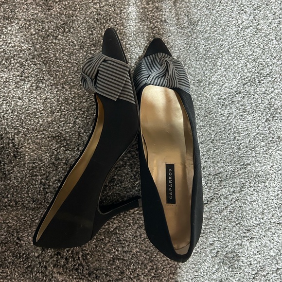 Pumps with bow - Picture 2 of 3